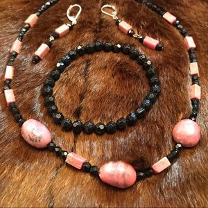 $29 Milky pink & black stones jewelry set